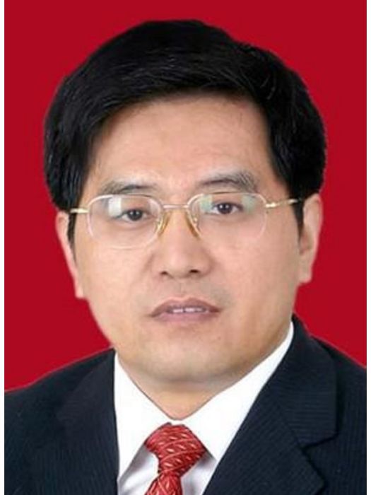陳文波(山東省聊城市莘縣農業農村局黨組成員,莘縣農業技術推廣中心主任) 陳文波(山東省聊城市莘縣農業農村局黨組成員,莘縣農業技術推廣中心主任)