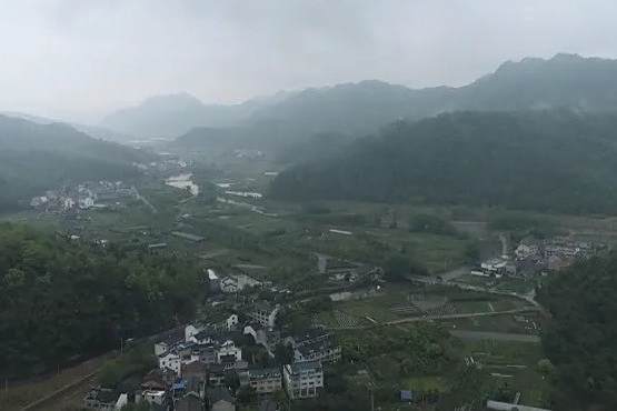 嶺根村(浙江省台州市黃巖區寧溪鎮下轄村) 嶺根村(浙江省台州市黃巖區寧溪鎮下轄村)