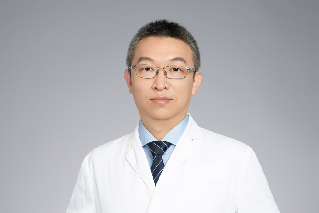 李非(清華大學第一附屬醫院骨科副主任醫師) 李非(清華大學第一附屬醫院骨科副主任醫師)