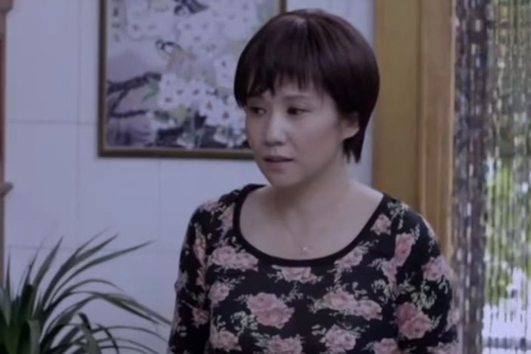 張秋霞(農村題材劇《啊,父老鄉親》中的角色) 張秋霞(農村題材劇《啊,父老鄉親》中的角色)