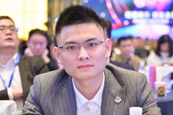 陳偉賢(中國石油大學(北京)區塊鏈金融研究中心數字支付首席專家兼主任助理) 陳偉賢(中國石油大學(北京)區塊鏈金融研究中心數字支付首席專家兼主任助理)