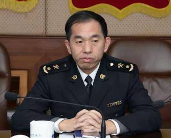 柳鐵良(上海海關政治部副主任兼人事處處長) 柳鐵良(上海海關政治部副主任兼人事處處長)