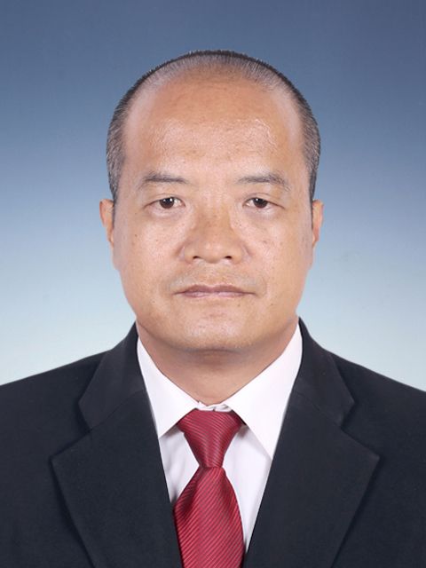何永進(玉溪市新平縣文化和旅遊局黨組成員、副局長) 何永進(玉溪市新平縣文化和旅遊局黨組成員、副局長)