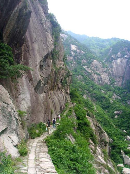橫架村