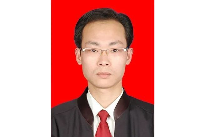 秦鋼(北京盈科（荊州）律師事務所刑事法律事務部主任)