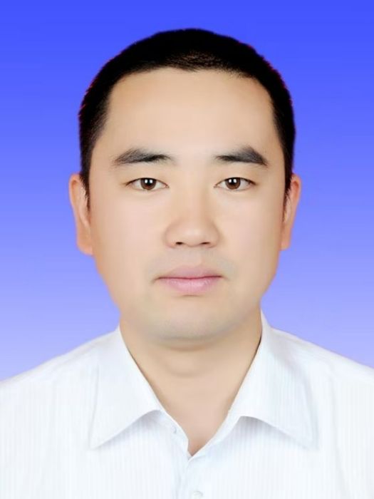 郭新宏(甘肅省隴南市武都區桔柑鎮黨委書記) 郭新宏(甘肅省隴南市武都區桔柑鎮黨委書記)