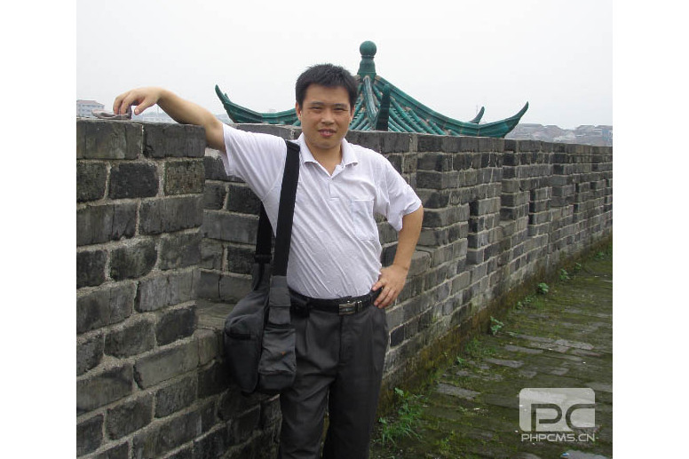 鄭自軍(湖南工業大學文學與新聞傳播學院副教授) 鄭自軍(湖南工業大學文學與新聞傳播學院副教授)