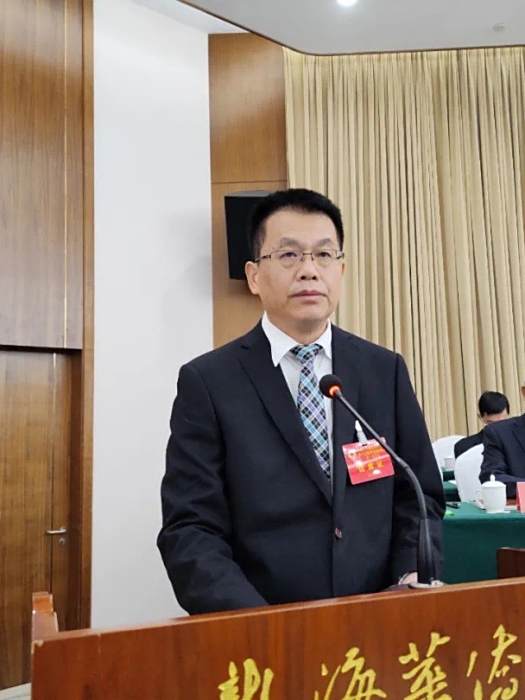 蔡國榮(福建省漳州市龍海區人大常委會主任) 蔡國榮(福建省漳州市龍海區人大常委會主任)