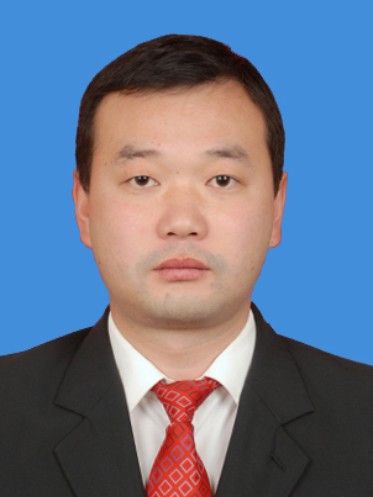 王松(貴州省鎮寧自治縣交通運輸局(縣交通戰備辦公室)黨組成員、副局長(副主任)、三級主任科員) 王松(貴州省鎮寧自治縣交通運輸局(縣交通戰備辦公室)黨組成員、副局長(副主任)、三級主任科員)