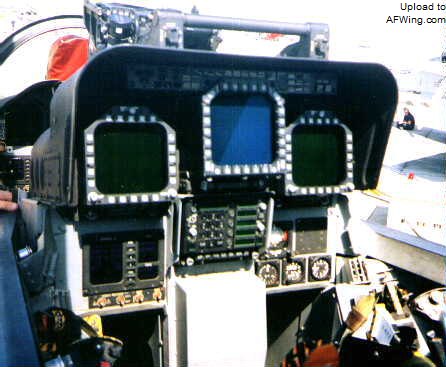 F/A-18D 后座艙布局