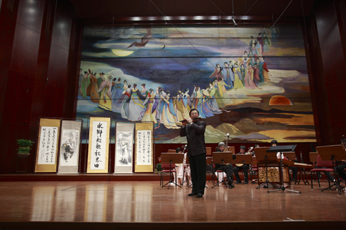 榮政在台北國家音樂廳