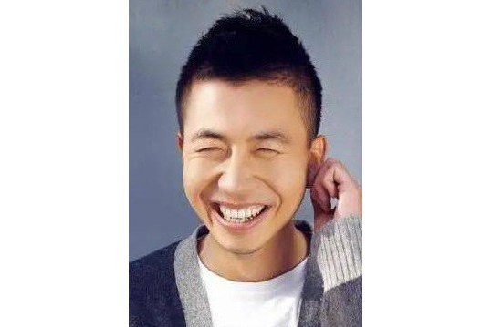 班闖 班闖