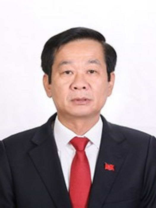 杜青平(越共第十三屆中央委員、芹苴市委書記) 杜青平(越共第十三屆中央委員、芹苴市委書記)
