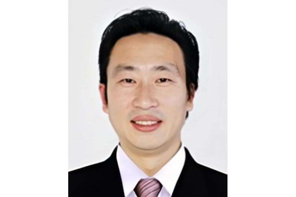 魏廣(山東藝術設計職業學院校黨委委員、統戰部部長、副校長、副教授) 魏廣(山東藝術設計職業學院校黨委委員、統戰部部長、副校長、副教授)