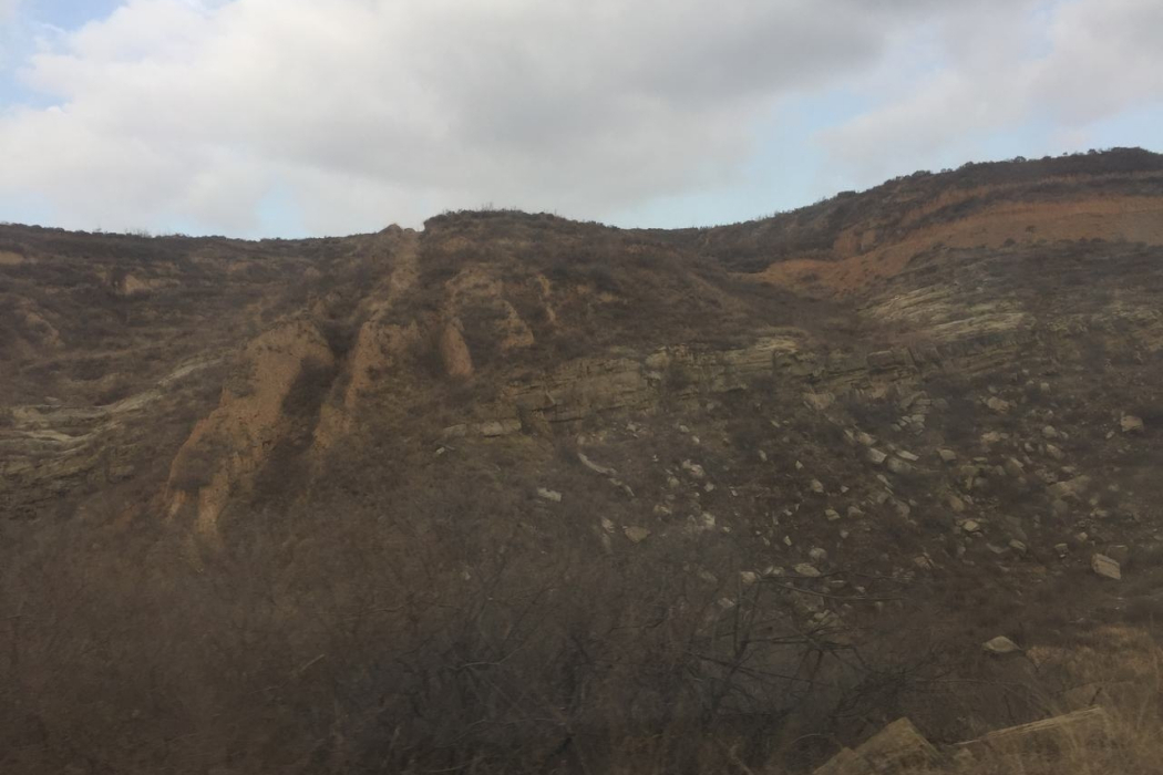 磨盤山(山西省安澤縣太岳山脈中段山脈) 磨盤山(山西省安澤縣太岳山脈中段山脈)
