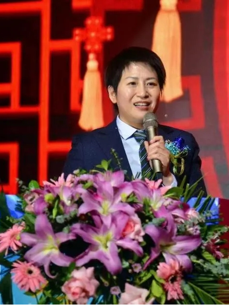 李淑娟(吉林省人大代表、金恆集團創始人、董事長) 李淑娟(吉林省人大代表、金恆集團創始人、董事長)