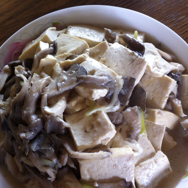 蘑菇煨豆腐