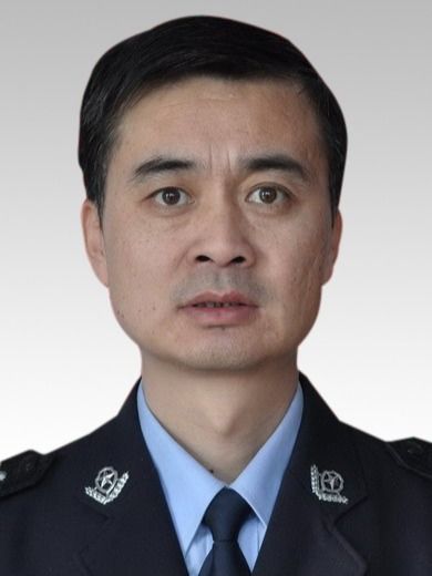 胡斌(遼寧省北鎮市人民政府副市長、公安局局長) 胡斌(遼寧省北鎮市人民政府副市長、公安局局長)