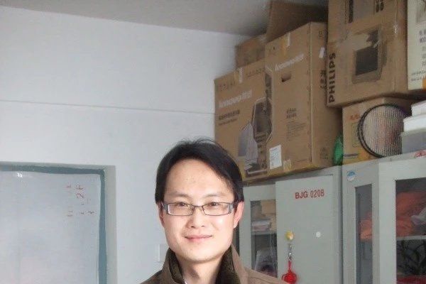 趙明濤(安徽財經大學統計與套用數學學院教授) 趙明濤(安徽財經大學統計與套用數學學院教授)