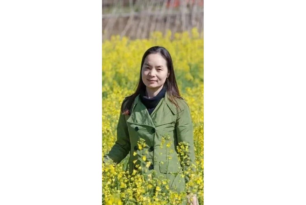 李紅梅(廣州市第七十五中學歷史高級教師) 李紅梅(廣州市第七十五中學歷史高級教師)