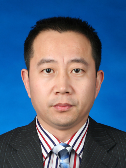 於長雷 於長雷