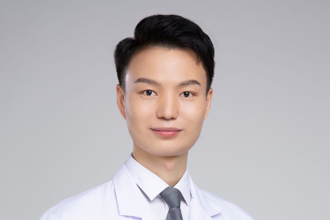 鄭有國(米倫醫療美容門診部執業醫師) 鄭有國(米倫醫療美容門診部執業醫師)