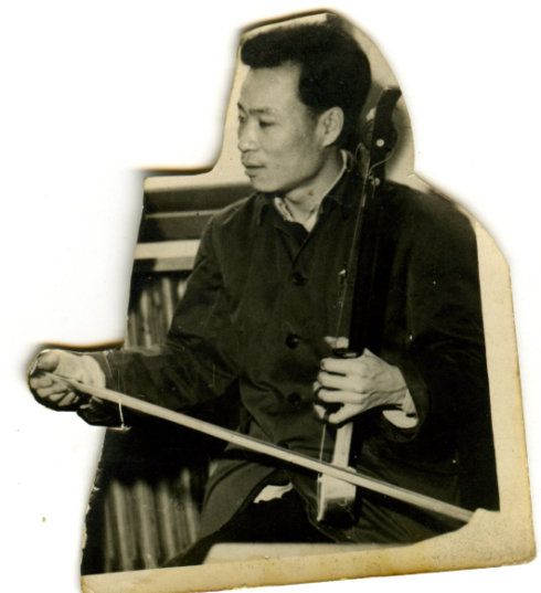 鄭伯文 鄭伯文