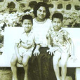 諾羅敦·莫尼列·西哈努克(莫尼克公主) 諾羅敦·莫尼列·西哈努克(莫尼克公主)