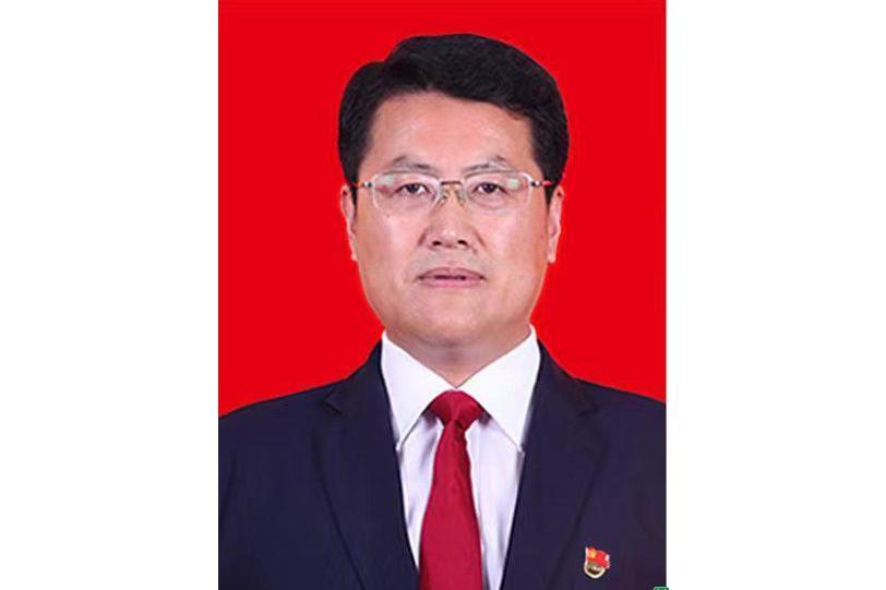 郭磊(山東省臨沂市沂水縣自然資源和規劃局黨組成員、縣不動產登記交易中心主任) 郭磊(山東省臨沂市沂水縣自然資源和規劃局黨組成員、縣不動產登記交易中心主任)