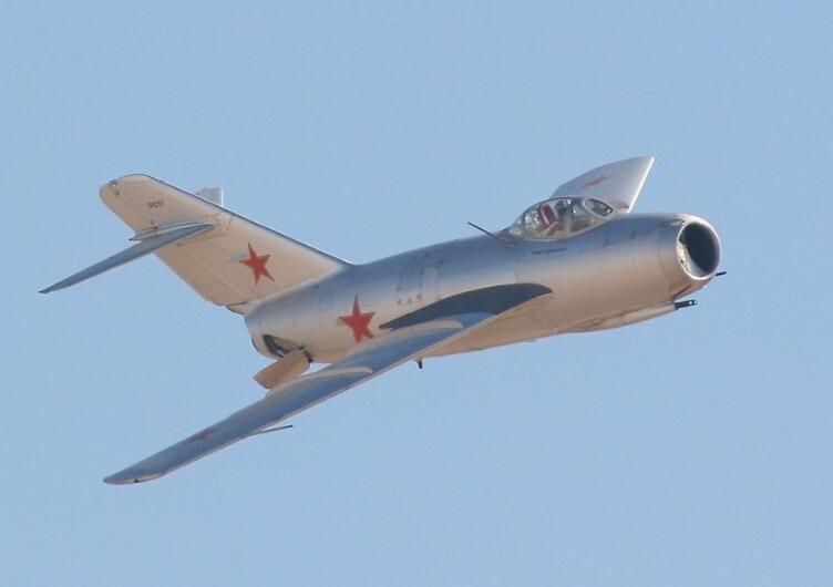 米格-9戰鬥機(米格-9)