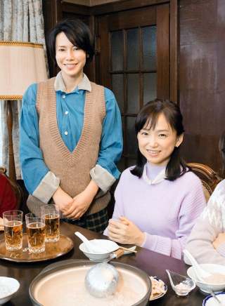 吉岡里帆(Riho Yoshioka) 吉岡里帆(Riho Yoshioka)