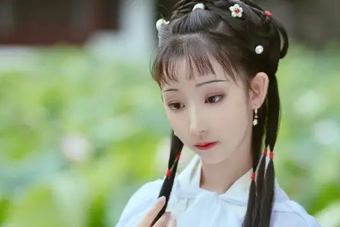 朱䴉(上海戲劇學院戲曲學院的畢業生) 朱䴉(上海戲劇學院戲曲學院的畢業生)
