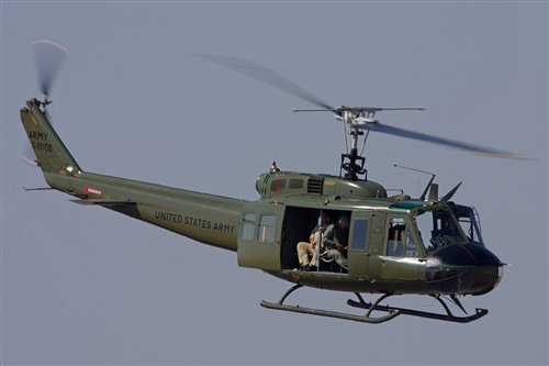 UH-1的通用型