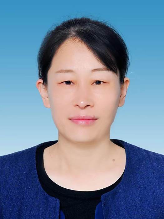 雷娜(山東省濟南市市中區投資促進服務中心副主任) 雷娜(山東省濟南市市中區投資促進服務中心副主任)
