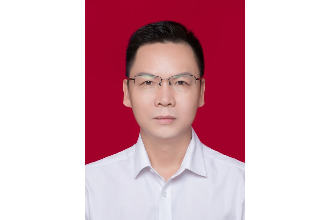 胡國慶(華東交通大學材料科學與工程學院黨委副書記) 胡國慶(華東交通大學材料科學與工程學院黨委副書記)