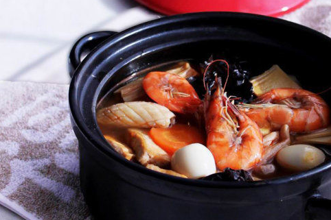 五福豆腐煲