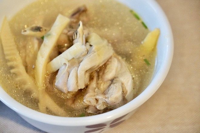 春雞之湯 春雞之湯