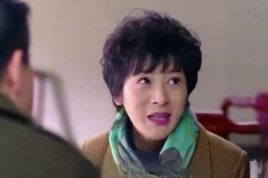 王妍(都市情感劇《且行且珍惜》中的角色) 王妍(都市情感劇《且行且珍惜》中的角色)