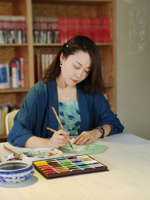 馬麗(畫家、中國美術家協會會員) 馬麗(畫家、中國美術家協會會員)
