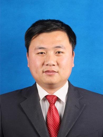 劉震(山東科技大學安全與環境工程學院教授、博士生導師) 劉震(山東科技大學安全與環境工程學院教授、博士生導師)