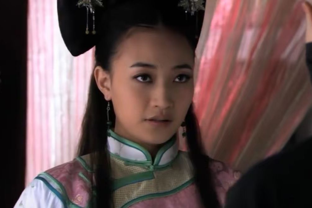 朱玉(《怪俠歐陽德》中的角色,由閻娜飾演) 朱玉(《怪俠歐陽德》中的角色,由閻娜飾演)