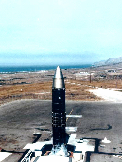 LGM-118彈道飛彈發射試驗