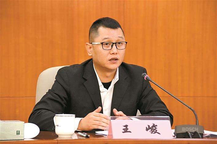 王峻(深圳市司法局黨委委員、副局長) 王峻(深圳市司法局黨委委員、副局長)