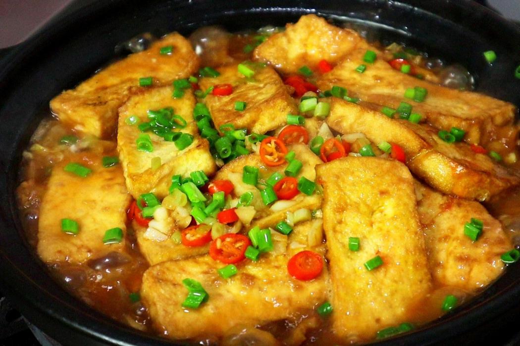 菊香豆腐煲 菊香豆腐煲
