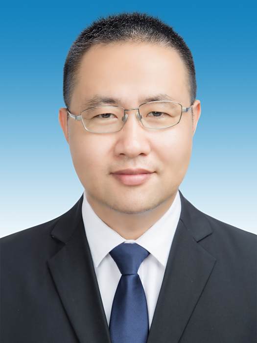 徐淼(浙江省青田縣萬阜鄉人大主席) 徐淼(浙江省青田縣萬阜鄉人大主席)
