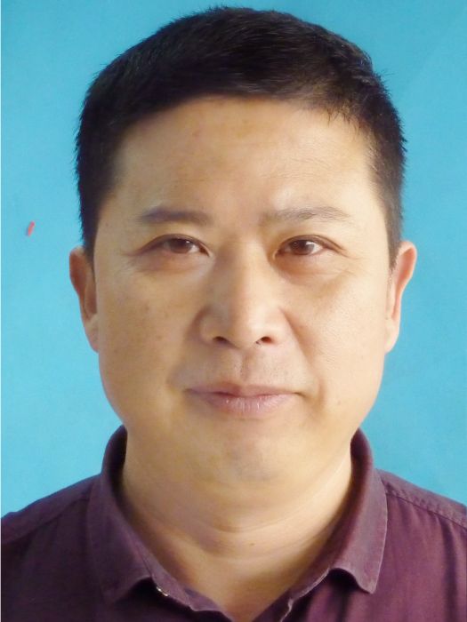 王方(河南省南陽市宛城區商務局黨組成員、副局長) 王方(河南省南陽市宛城區商務局黨組成員、副局長)