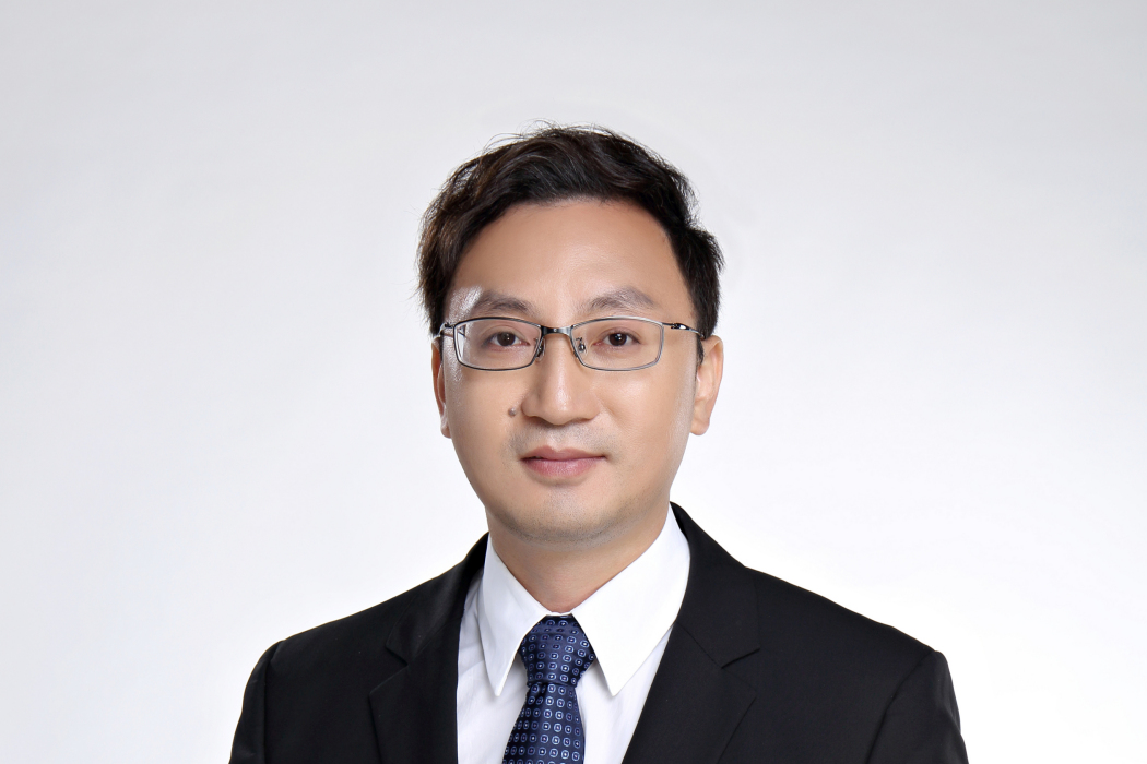 陳永輝(玄武雲科技控股有限公司董事長兼CEO) 陳永輝(玄武雲科技控股有限公司董事長兼CEO)