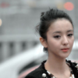 何小君 何小君