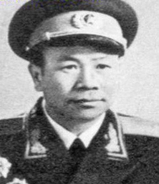曹德連 曹德連