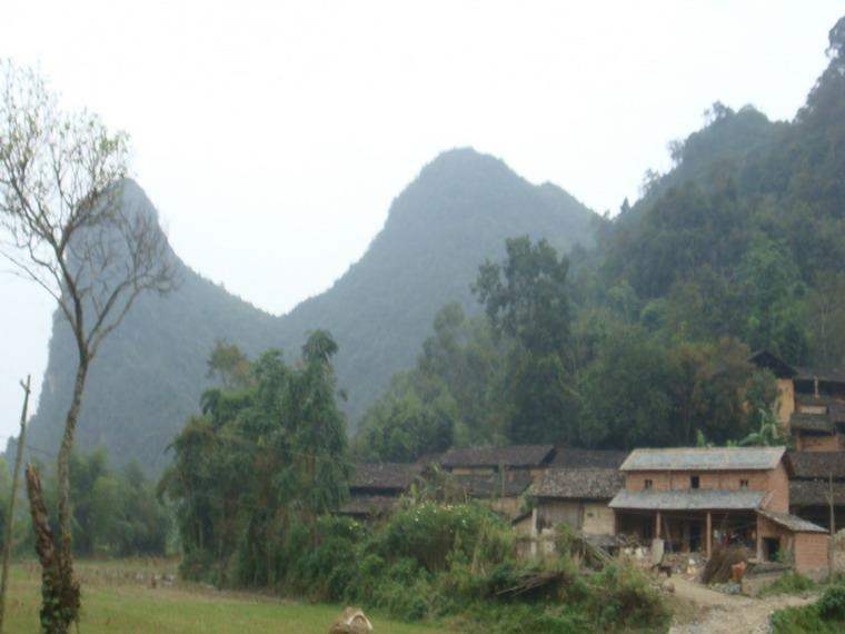 猴子岩村(雲南省蘭坪白族普米族自治縣營盤鎮下轄村) 猴子岩村(雲南省蘭坪白族普米族自治縣營盤鎮下轄村)